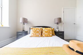 HG Collection - Cardiff City - Sleeps 6