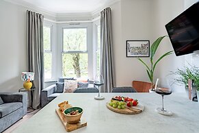 HG Collection - Cardiff City - Sleeps 6