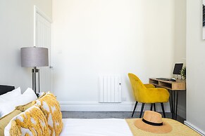 HG Collection - Cardiff City - Sleeps 6