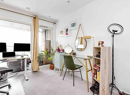 Modern Apartment in London