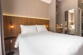 Charlie Girassol Vila Madalena