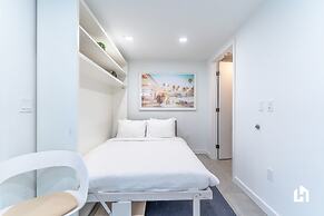 Downtown Miami Condos by Lua Host