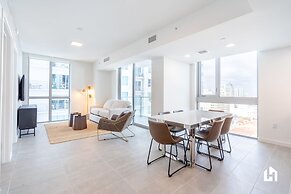 Downtown Miami Condos by Lua Host