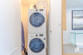 Downtown Miami Condos by Lua Host