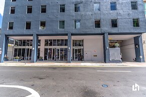 Downtown Miami Condos by Lua Host
