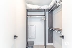 Downtown Miami Condos by Lua Host