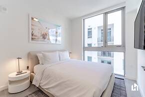 Downtown Miami Condos by Lua Host