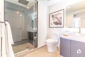 Downtown Miami Condos by Lua Host