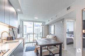 Downtown Miami Condos by Lua Host