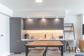 Downtown Miami Condos by Lua Host