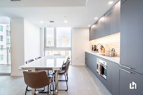 Downtown Miami Condos by Lua Host