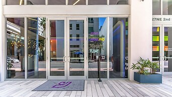 Downtown Miami Condos by Lua Host