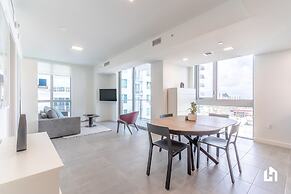 Downtown Miami Condos by Lua Host