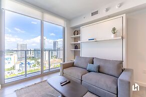 Downtown Miami Condos by Lua Host