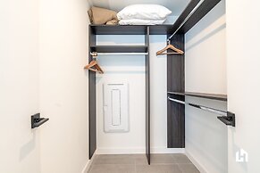 Downtown Miami Condos by Lua Host