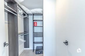 Downtown Miami Condos by Lua Host