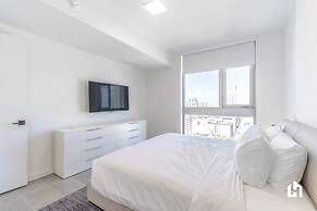 Downtown Miami Condos by Lua Host