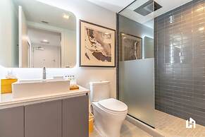 Downtown Miami Condos by Lua Host