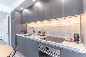 Downtown Miami Condos by Lua Host