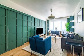 Stunning Flat With Excellent Location in Tesvikiye