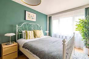 Stunning Flat With Excellent Location in Tesvikiye