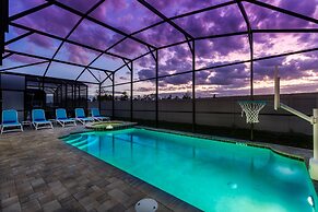 Solara Resort - Luxury 9 Bedroom Homes