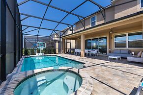 Solara Resort - Luxury 9 Bedroom Homes