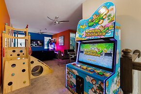 Solara Resort - Luxury 9 Bedroom Homes