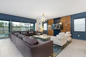 Solara Resort - Luxury 9 Bedroom Homes