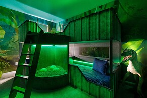 Solara Resort - Luxury 9 Bedroom Homes