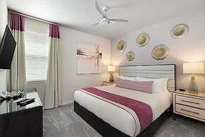 Solara Resort - Luxury 9 Bedroom Homes