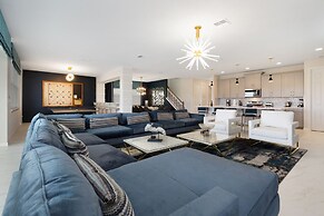 Solara Resort - Luxury 9 Bedroom Homes