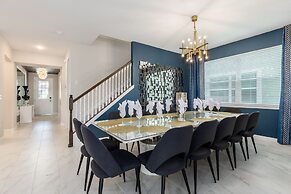 Solara Resort - Luxury 9 Bedroom Homes