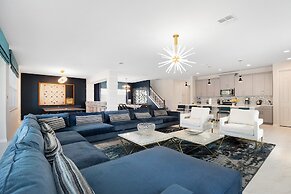 Solara Resort - Luxury 9 Bedroom Homes