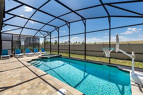 Solara Resort - Luxury 9 Bedroom Homes