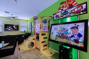 Solara Resort - Luxury 9 Bedroom Homes