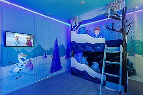 Solara Resort - Luxury 9 Bedroom Homes