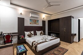 Goldmark resort churna in satpura national park