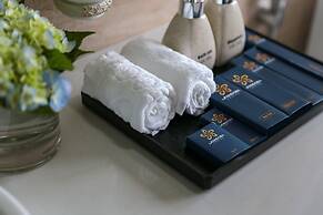 La Pandora Boutique Cruise