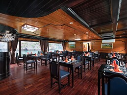 La Pandora Boutique Cruise