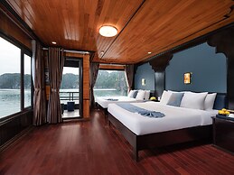 La Pandora Boutique Cruise