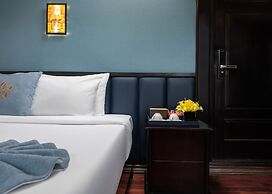 La Pandora Boutique Cruise