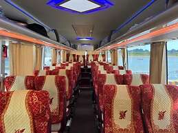 La Pandora Boutique Cruise