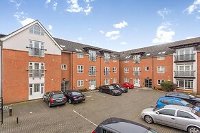 Impeccable 2-bed Apartment in Derby, England