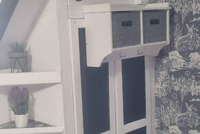 Angela's Hideaway - 2 Beds - Hot Tub - Sauna