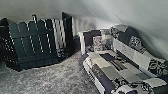 Angela's Hideaway - 2 Beds - Hot Tub - Sauna