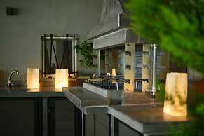 Damona 2BR Luxury Home With Garden