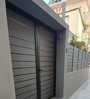 Damona 2BR Luxury Home With Garden