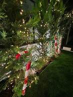 Damona 2BR Luxury Home With Garden