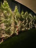 Damona 2BR Luxury Home With Garden